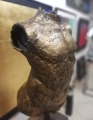 Ograbisz_Hanna_Torso_M golden v_h_79cm_h_ze_stojakiem_80cm_post140L.jpg