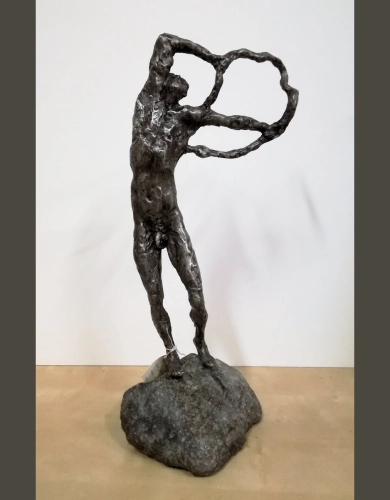 Mazurek_Wojownik_aluminium patynowane_granit_h-46cm(K).JPG