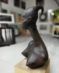 Hanna Ograbisz // Naomi / ceramika / h-80 cm